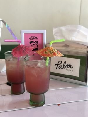 Palm Pizza by null