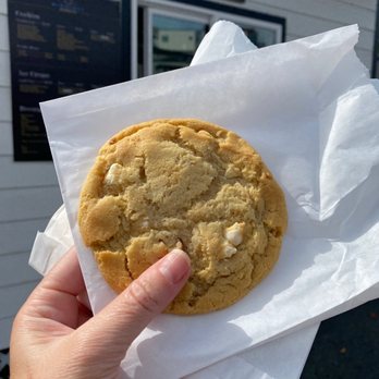 Midnight Cookie - White Chocolate Macadamia Cookie - Bakeries Near Me - Kirkland, Washington Midnight Cookie - White Chocolate Macadamia Cookie - Bakeries Near Me - Kirkland, Washington