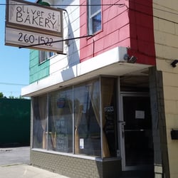 Oliver St Bakery - Storefront