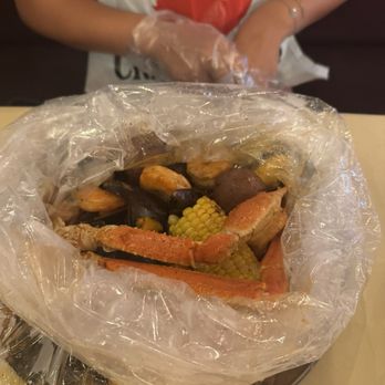 Crafty Crab - Seafood Near Me - Pompano Beach, Florida