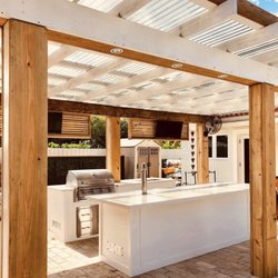 Knock On Wood Pergolas And Decks - Pergola with Outdoor Kitchen