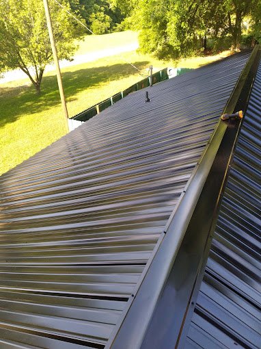 Slide of C&B Roofing