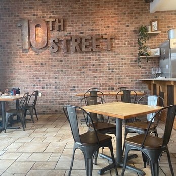10th Street Diner - Vegan Near Me - Indianapolis, Indiana