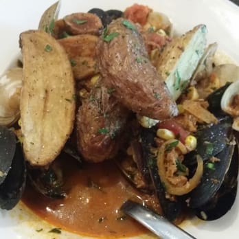 TAVERNA - Chorizo, mussels and clams - Italian Near Me - Jacksonville, Florida
