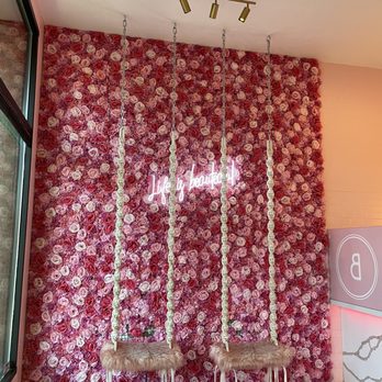 Bober Tea - Swings - Bubble Tea Near Me - Sacramento, California Bober Tea - Swings - Bubble Tea Near Me - Sacramento, California