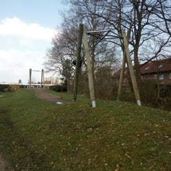 Spielplatz Eggerstedter Weg - Seilbahn