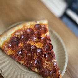 Stone's Pizza Shop - Pepperoni - outstanding! Pepperoni had a slight crunch to it. Cooked perfectly!