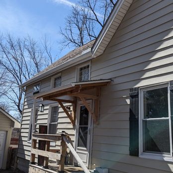 R & B Seamless Gutters - Gutter Services Near Me - Colona, Illinois R & B Seamless Gutters - Gutter Services Near Me - Colona, Illinois