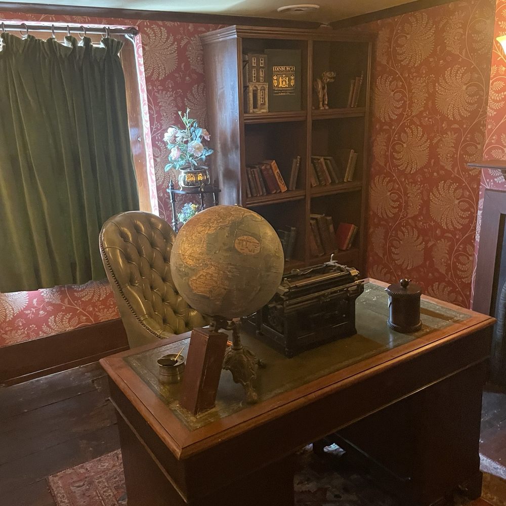 The Sherlock Holmes Museum - Museum room - Museums Near Me - London, XGL