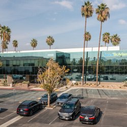 Spring To Autumn Family Counseling - Redlands Parking Lot is Huge and alll around the building.
