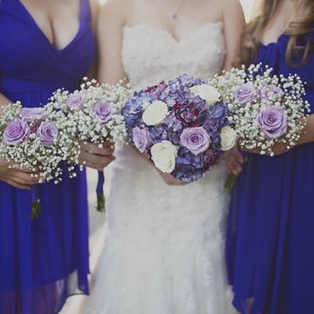 Love Blooms Wedding & Event Design - Bridal bouquet and bridesmaid bouquets - Wedding Planning Near Me Love Blooms Wedding & Event Design - Bridal bouquet and bridesmaid bouquets - Wedding Planning Near Me