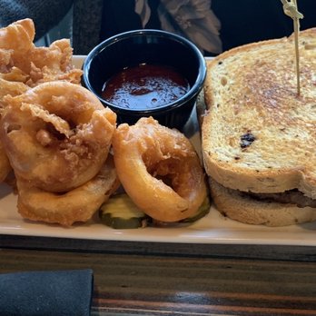 BRU Burger Bar - Patty melt - Burgers Near Me - Noblesville, Indiana BRU Burger Bar - Patty melt - Burgers Near Me - Noblesville, Indiana
