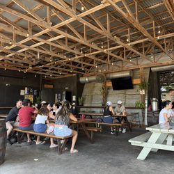 Hold Out Brewing - Outdoor Patio