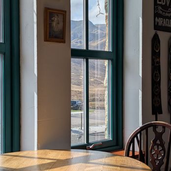 Landour Bakehouse - The lighting when we went was stunning, added to the country ambiance - Breakfast & Brunch Near Me - Glen Moriston