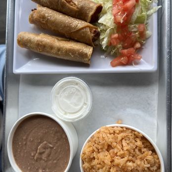 Ino's Tacos - Chicken Flautas with rice and beans - Gluten-Free Near Me - La Grange Park, Illinois
