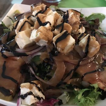 Bitácora - Greek salad - Tapas Bars Near Me - Barcelona, B
