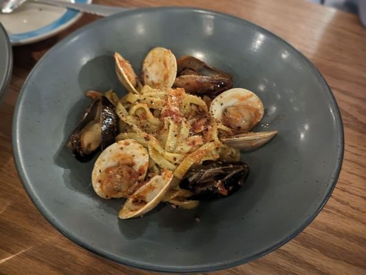 Alici Oyster Bar by null