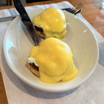 Anthony's Pancake  House - Eggs Benedict - Waffles Near Me - Montauk, New York