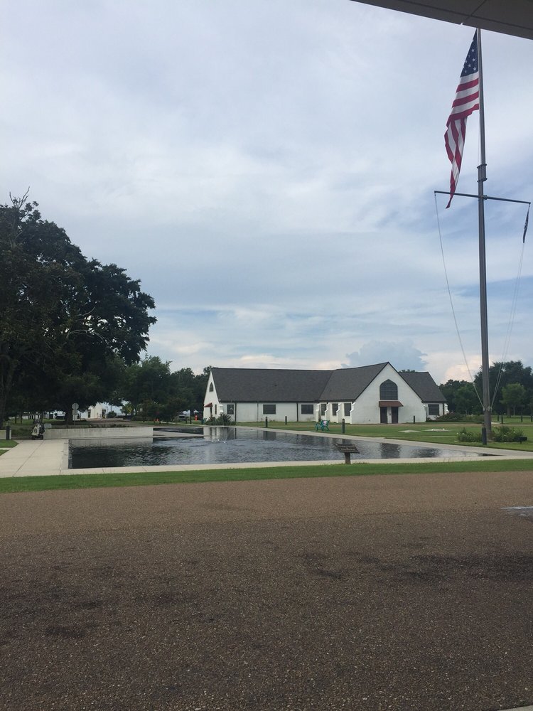 ARMED FORCES RETIREMENT HOME COMMUNITY CENTER Arts & Entertainment
