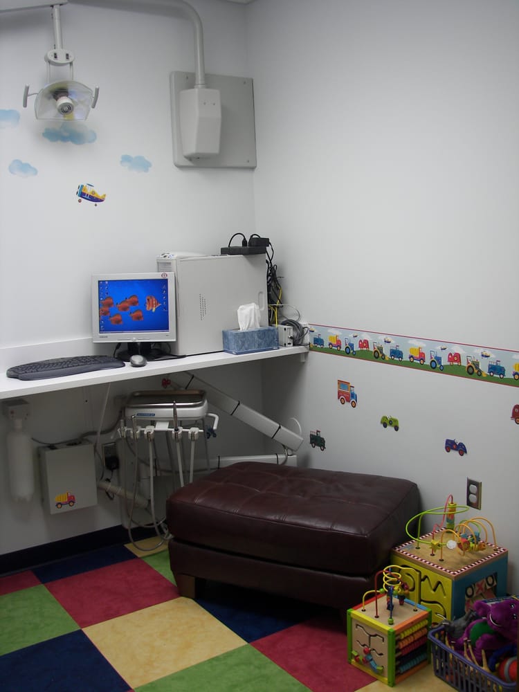 THE DENTIST PA Updated October 2024 1010 Downing Ave, Hays, Kansas