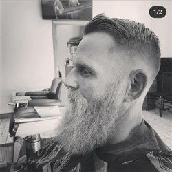 J's Barbershop - Beard trim and fade