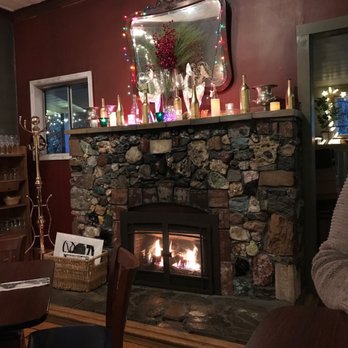Volcano Union Inn + Pub - Be sure to sit by the fire! - Bed & Breakfast Near Me - Volcano, California