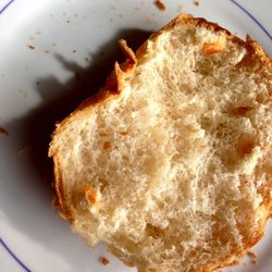 Nabrotzky Inselbäckerei - Normales Brötchen aufgeschnitten. Am besten nur mit Butter bestreichen und den Geschmack genießen.