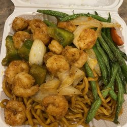 Ruby Thai Kitchen - Shrimp, green beans, lo mein