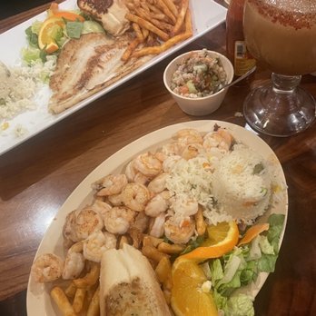 Mariscos La Costa - Camarones a la plancha - Mexican Near Me - Chicago, Illinois