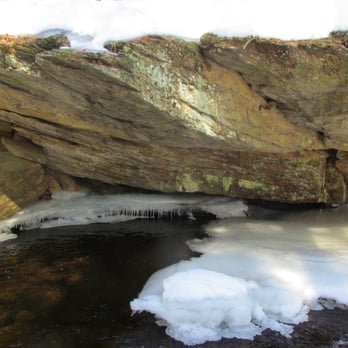 Mowry Conservation Area - Kind of a rock shelter - Hiking Near Me - Smithfield, Rhode Island