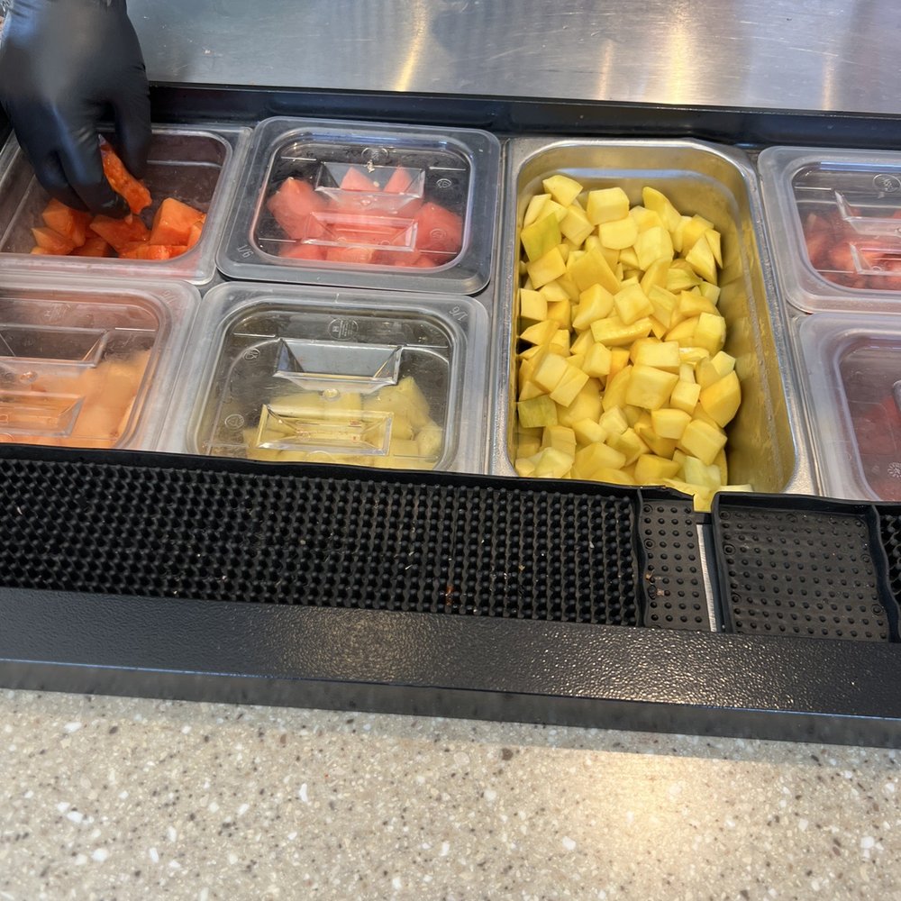 La Paleta - Fresh cut fruit for toppings or for a fruit salad - Ice Cream & Frozen Yogurt Near Me - Las Vegas, Nevada