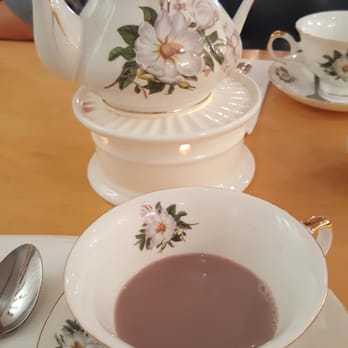Prince Tea House - Lavender milk tea - Desserts Near Me - Brooklyn, New York