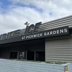 Pickwick Ice - Entrance