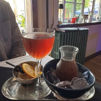 Peter's Inn - Manhattan service - New American Near Me - Baltimore, Maryland