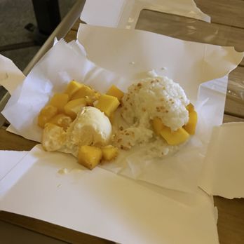 Mango Mango Dessert - Juice Bars & Smoothies Near Me - Honolulu, Hawaii