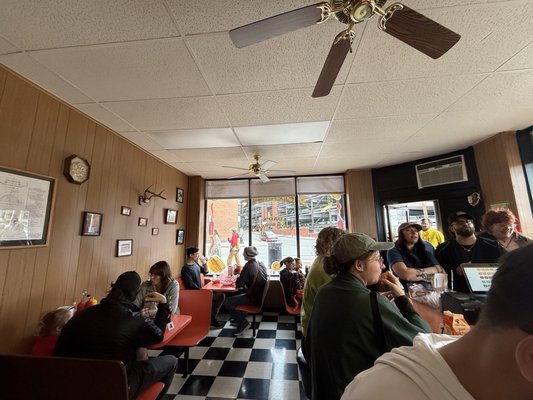 Dad's Dog & Burger by null