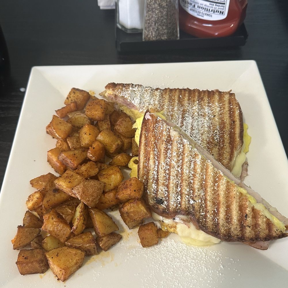 Delicious Cafe - Breakfast Montini - Soup Near Me - Payson, Arizona Delicious Cafe - Breakfast Montini - Soup Near Me - Payson, Arizona