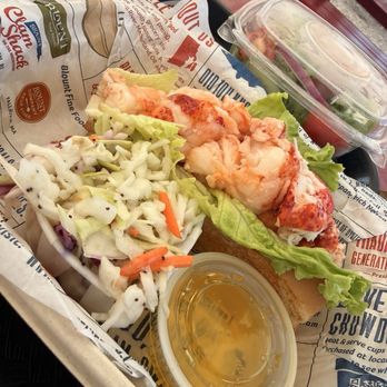 Blount Clam Shack on the Waterfront - Seafood Near Me - Warren, Rhode Island