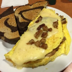 Buehler's the Mill Restaurant - The "3 egg" omelette...more like 5 or 6 eggs, it's huge.