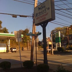 Aracri's Greentree Inn