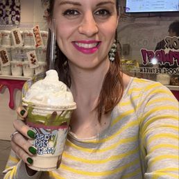 Dubai Milkshake~ The Dubai was the best milkshake I ever had, soo creamy and sweet!!