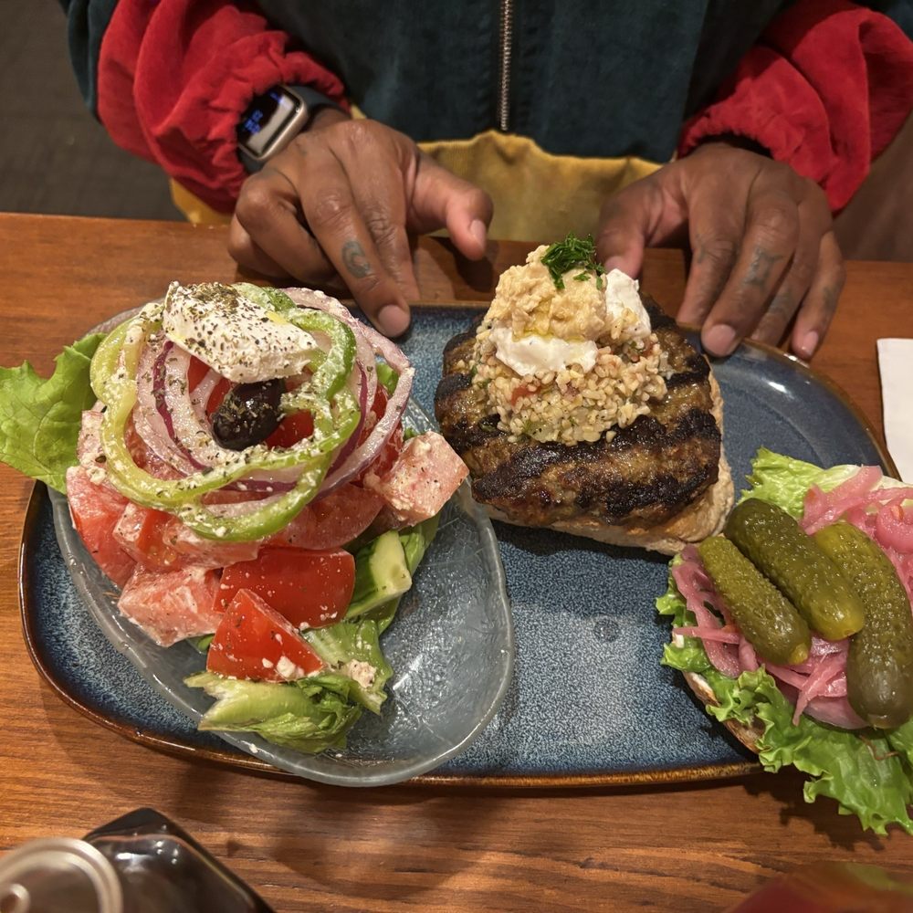 Main Street Diner - Sandwiches Near Me - Nelson, British Columbia