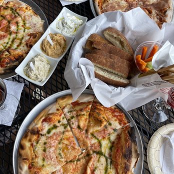 Hopewell Valley Vineyards - Pizza Bread and dips - Wineries Near Me - Pennington, New Jersey Hopewell Valley Vineyards - Pizza Bread and dips - Wineries Near Me - Pennington, New Jersey