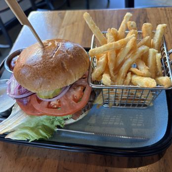 Fifty Fifty Brewing - The Truckee Burger and Fries - Breweries Near Me - Truckee, California