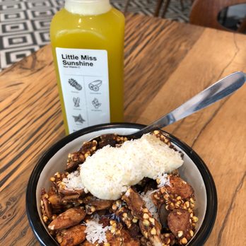 Wild & The Moon - Açai Bowl et Little Miss Sunshine - Juice Bars & Smoothies Near Me - Paris, 75