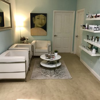 Revida Acupuncture & Wellness - Waiting Room - Acupuncture Near Me - San Francisco, California Revida Acupuncture & Wellness - Waiting Room - Acupuncture Near Me - San Francisco, California