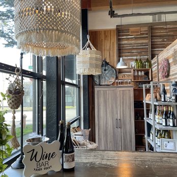 Woven Wineworks - Wine Tasting Classes Near Me - Portland, Oregon Woven Wineworks - Wine Tasting Classes Near Me - Portland, Oregon