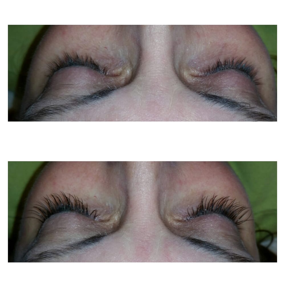 Voila Lash Lady Logo
