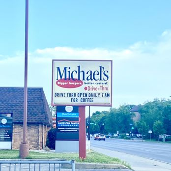 Michael's Frozen Custard - Michael's Sign - Ice Cream & Frozen Yogurt Near Me - Madison, Wisconsin