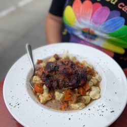 user provided Piazza Pellegrini photo